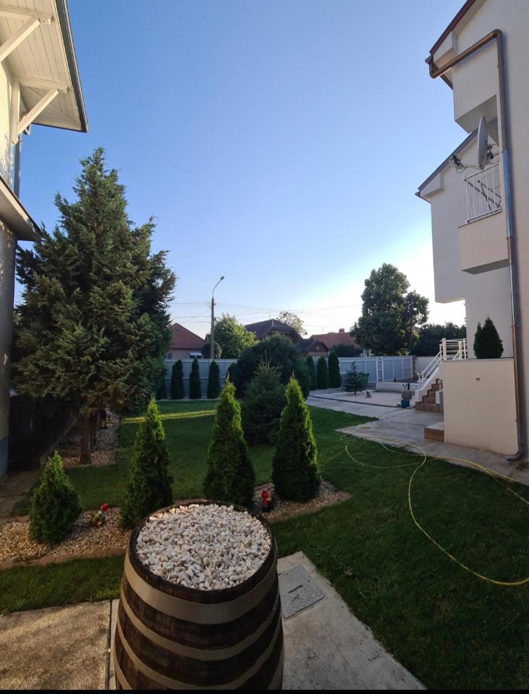 Cosa-Nostra Apartman Hajdúszoboszló Kültér fotó